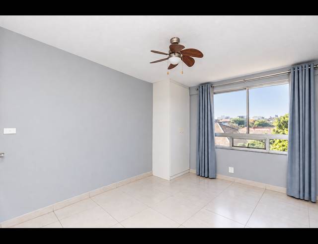 1 BEDROOM APARTMENT FOR SALE IN ESSENWOOD